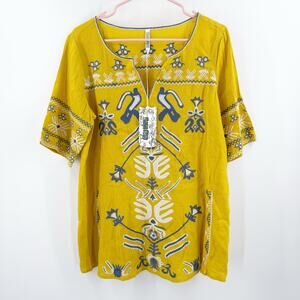 Monoreno Tunic Top Size Small NWT Embroidered Boho Bohemian Resort Travel Blouse